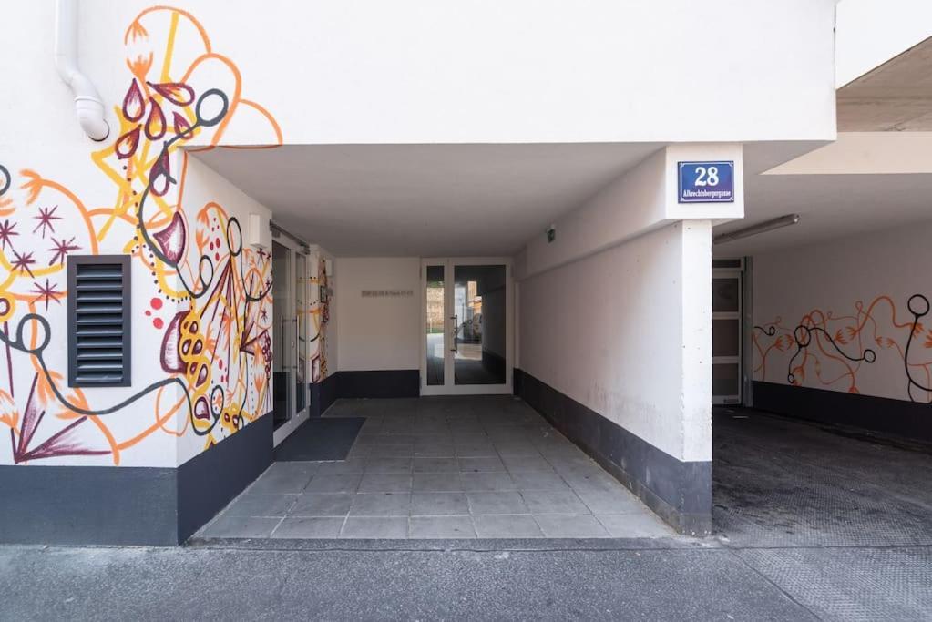 Апартаменти Neu Und Hell In Zentraler Ruhelage Mit Parkplatz Відень Екстер'єр фото