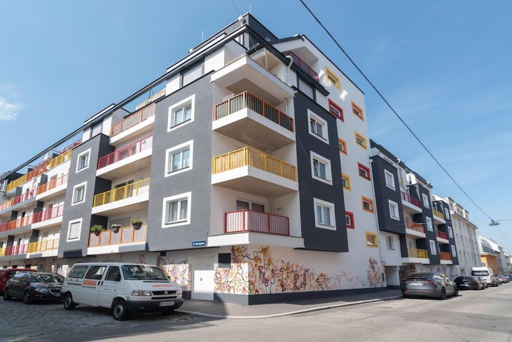 Апартаменти Neu Und Hell In Zentraler Ruhelage Mit Parkplatz Відень Екстер'єр фото